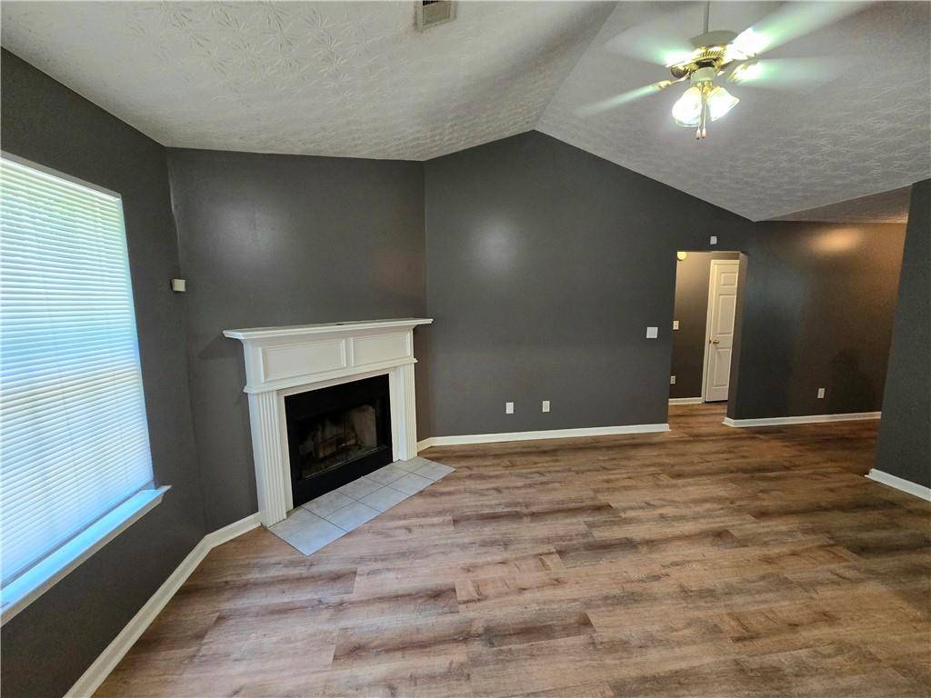 Jonesboro, GA 30236,999 DIXIE DR