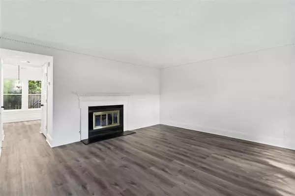 Norcross, GA 30093,988 Chippendale LN