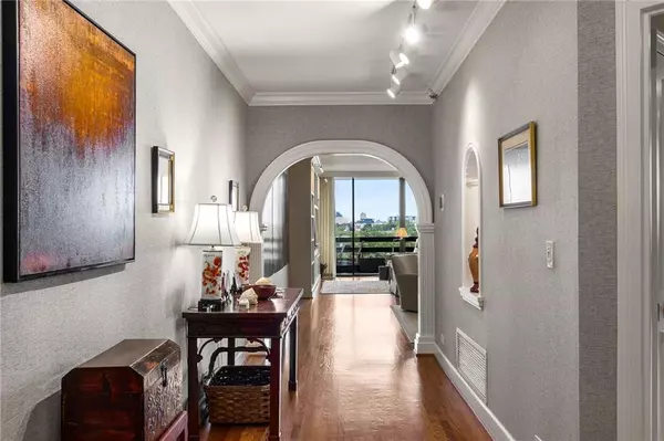 Atlanta, GA 30305,2660 Peachtree RD NW #16F