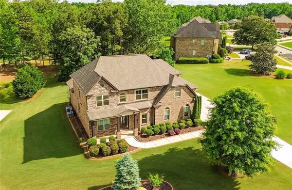 2589 Lake Erma DR, Hampton, GA 30228