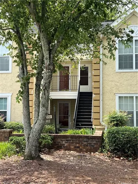 85 Devon LN, Avondale Estates, GA 30002