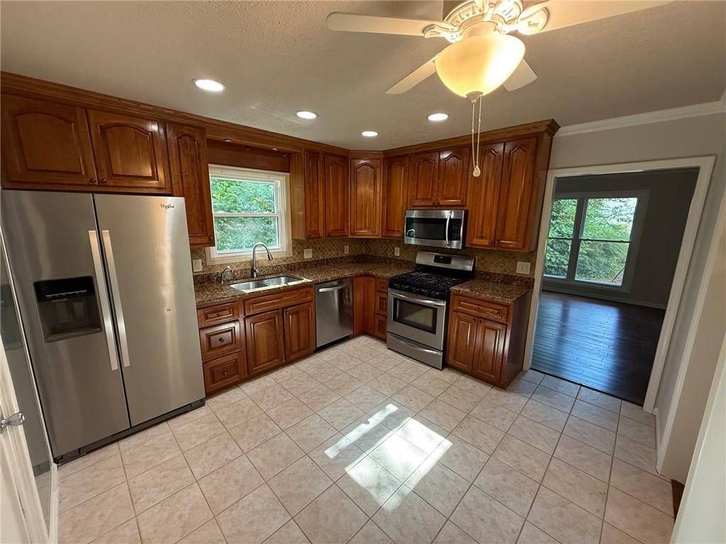 Woodstock, GA 30188,307 Summer CT