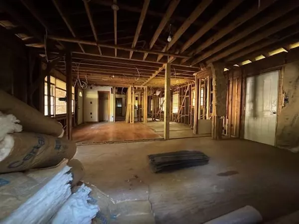 Atlanta, GA 30331,3598 Ingledale DR SW