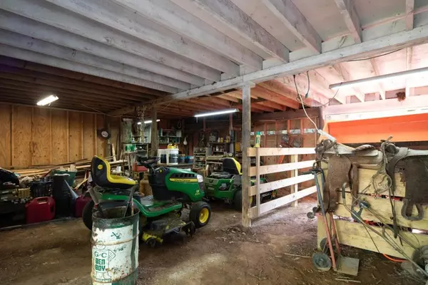 Dahlonega, GA 30533,932 Woodland LN