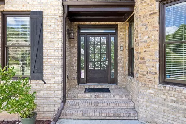Suwanee, GA 30024,585 Settles Brook CT