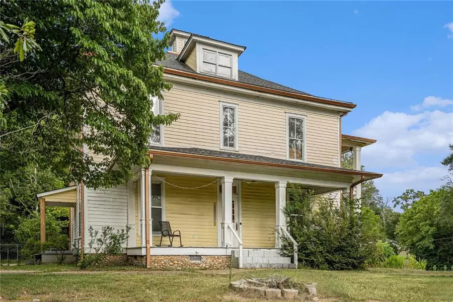 35 Old Mill RD, Cedartown, GA 30125