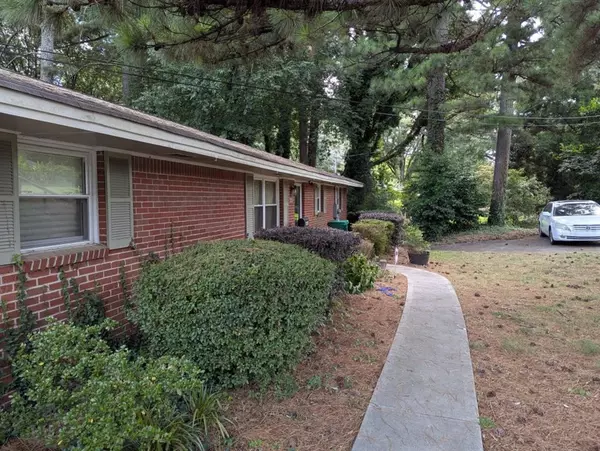 Tucker, GA 30084,4669 Lawrenceville HWY