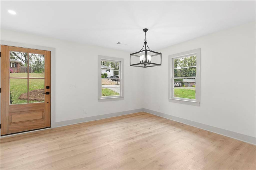 Smyrna, GA 30082,3216 Woodview DR SE