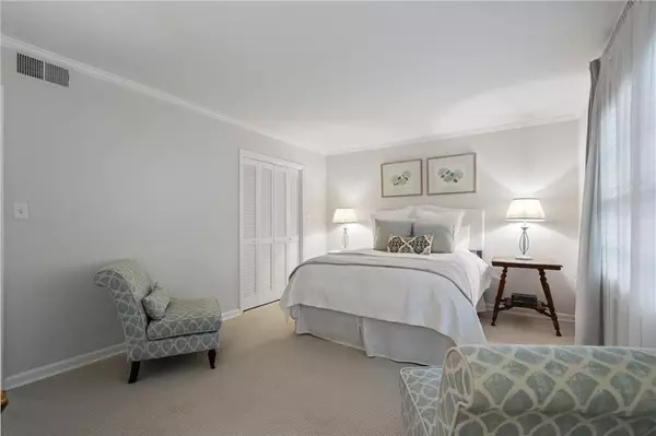 Atlanta, GA 30327,21 Glenald WAY NW
