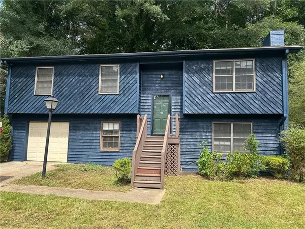 2128 Tiffany LN, Lithonia, GA 30058