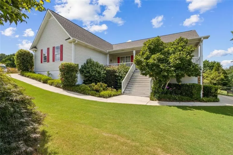 22 Barrington LN, Hiram, GA 30141