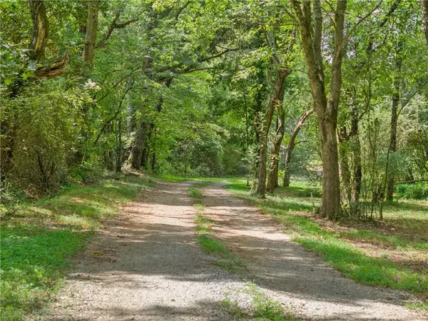 8285 Campground RD, Clermont, GA 30527