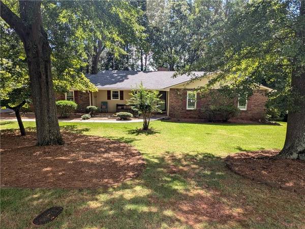 1410 Dallas CIR SW, Marietta, GA 30064