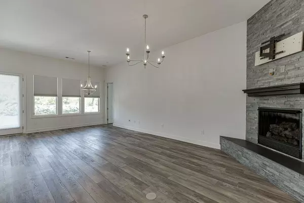 Hoschton, GA 30548,168 Chatuge DR