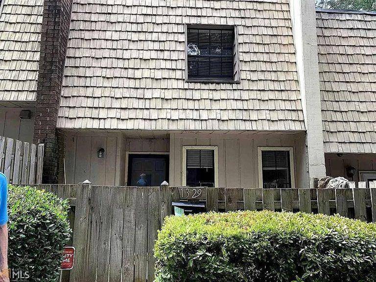 1329 Woodstone TRCE, Morrow, GA 30260