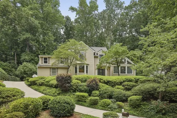 390 W Spalding DR, Sandy Springs, GA 30328