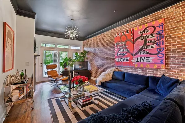 Roswell, GA 30075,812 Creek View LN