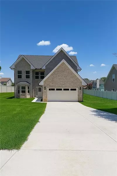 9506 Deer Crossing LN, Jonesboro, GA 30236