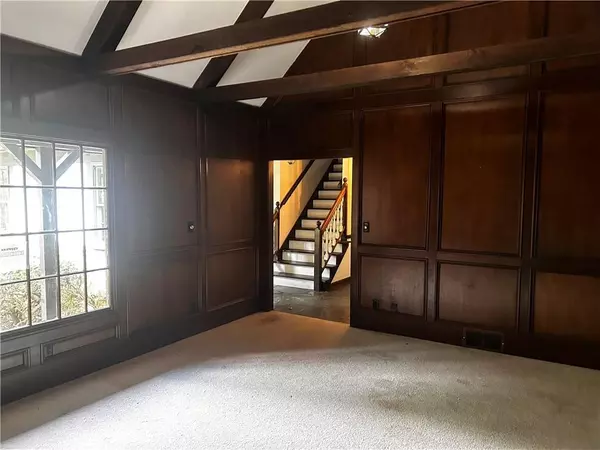 Sandy Springs, GA 30328,285 Old College WAY