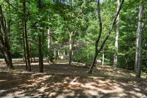 Ball Ground, GA 30107,2202 Heath DR