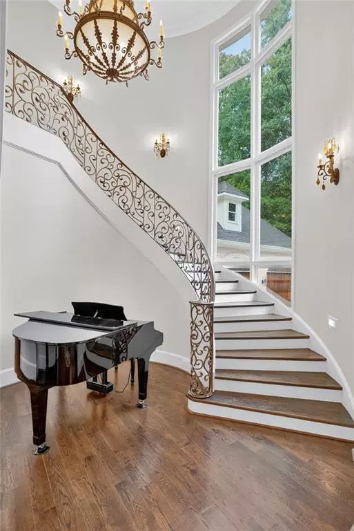 Atlanta, GA 30327,3620 Cloudland DR NW