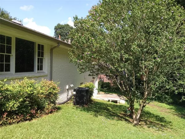 Douglasville, GA 30135,6181 Shallow Wood LN