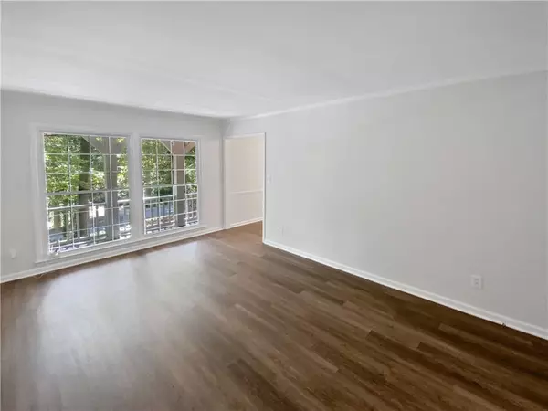 Roswell, GA 30075,1215 Ridgefield DR