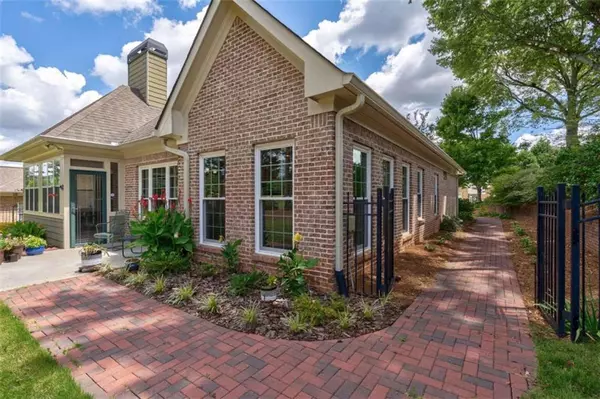 Loganville, GA 30052,2661 White Rose DR