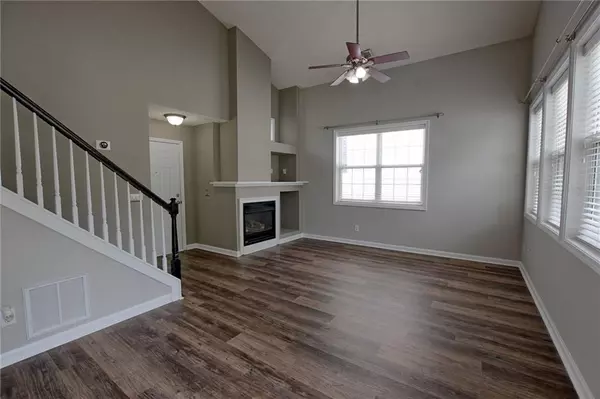 Alpharetta, GA 30004,215 HARMONY CT
