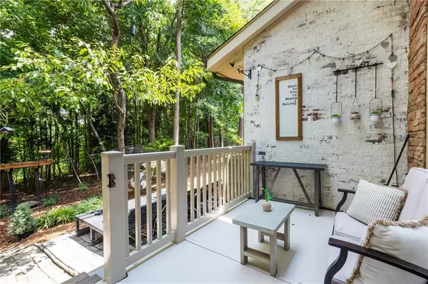 Johns Creek, GA 30097,804 Old Plank SQ
