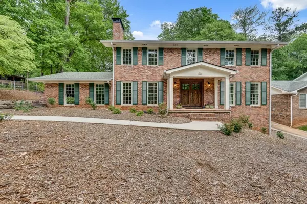 2592 River Oak DR, Decatur, GA 30033
