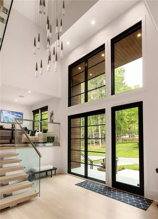 Decatur, GA 30033,2469 River Oak DR