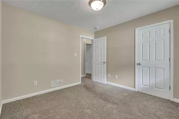 Riverdale, GA 30274,194 Lexington CT