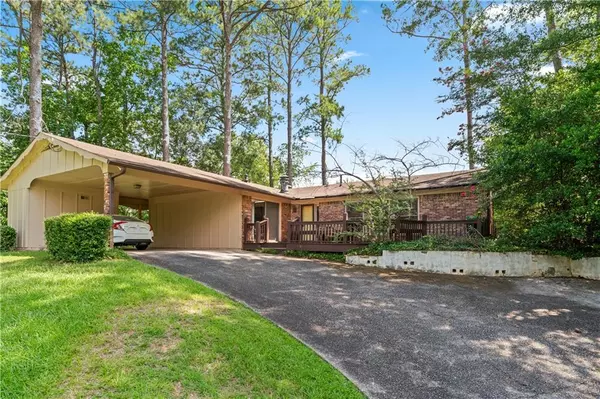 Atlanta, GA 30345,2255 Meadowvale DR NE