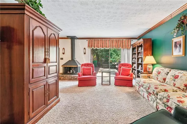 Atlanta, GA 30345,2255 Meadowvale DR NE