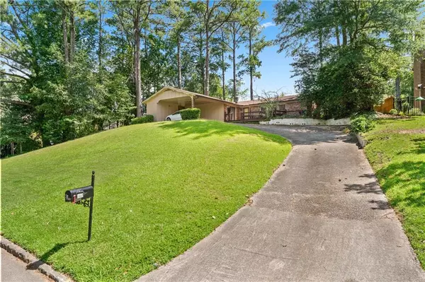 Atlanta, GA 30345,2255 Meadowvale DR NE