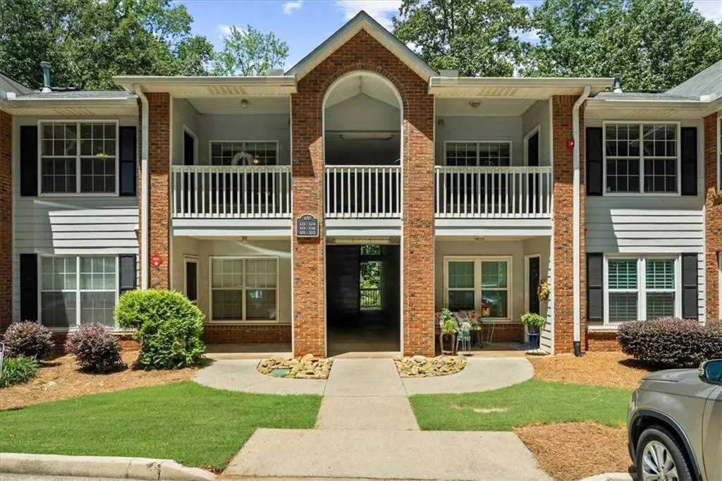 Roswell, GA 30076,123 Streamside DR