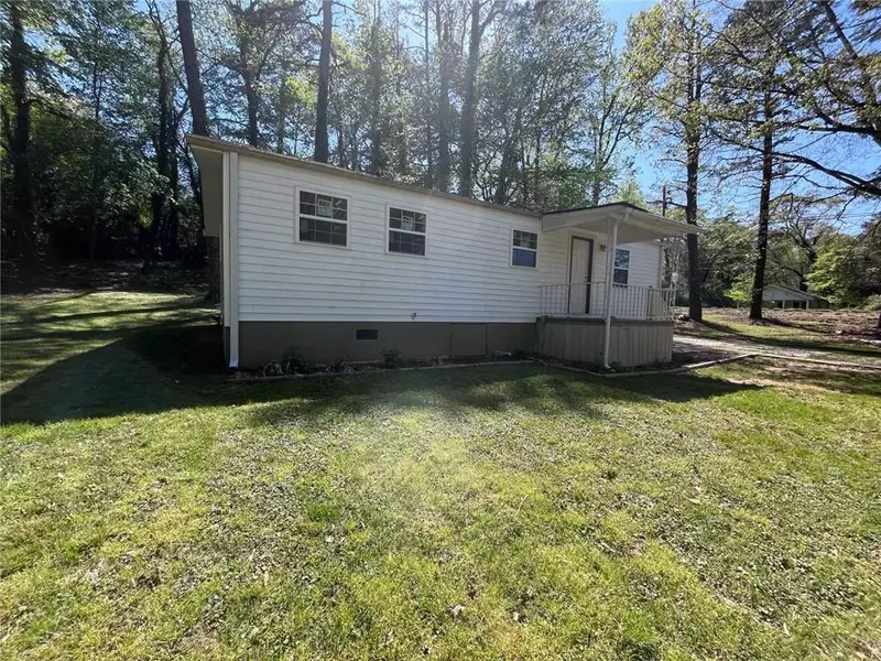 3206 Lakeland LN, Gainesville, GA 30506