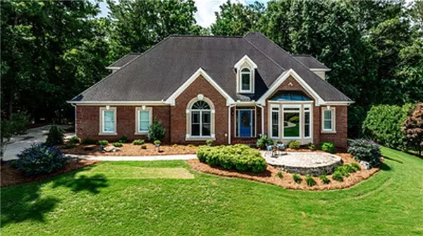 215 Settindown CT, Roswell, GA 30075