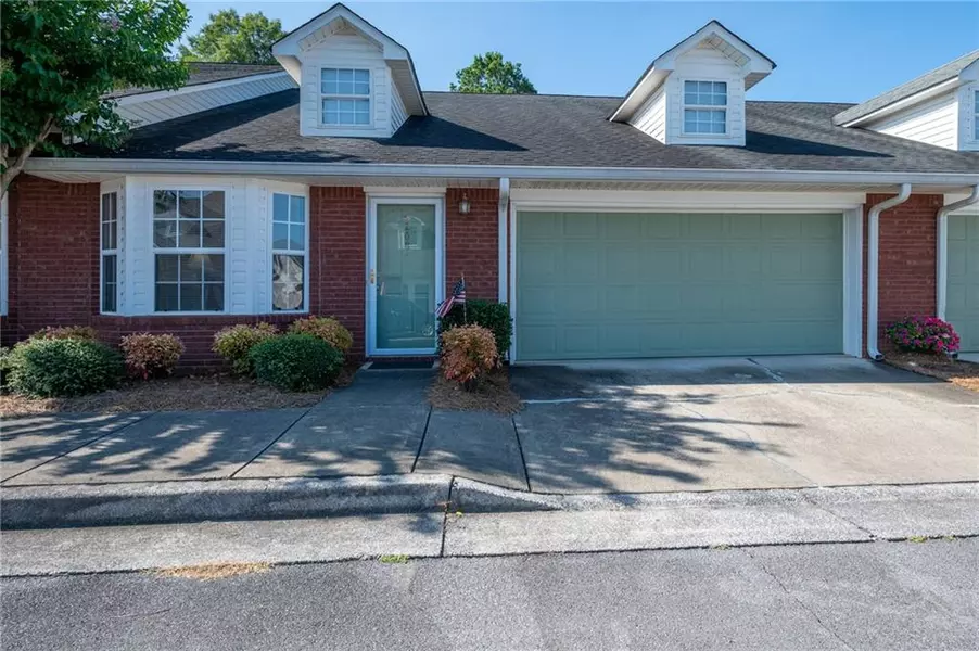 108 Mill Stone DR, Calhoun, GA 30701