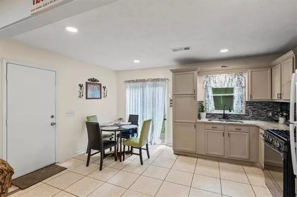 Stockbridge, GA 30281,103 Forest PL