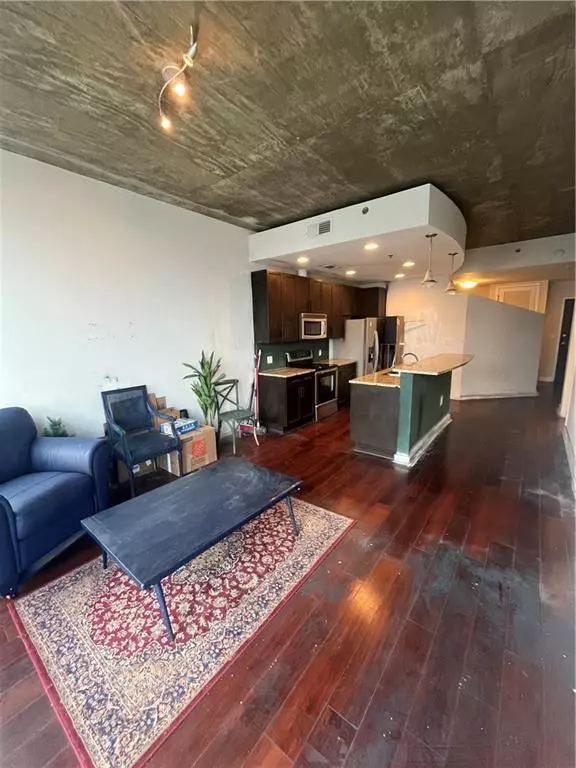 Atlanta, GA 30308,855 Peachtree ST NE #2408