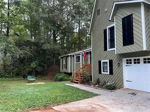 Marietta, GA 30066,651 CHARING CROSS DR