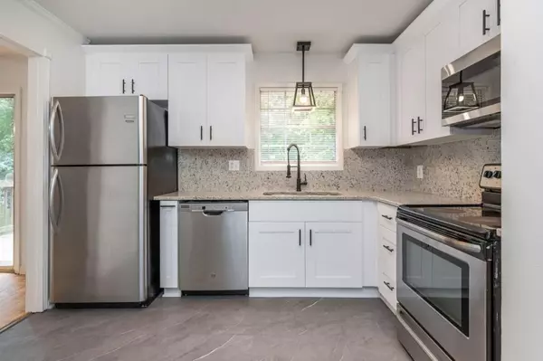 Lilburn, GA 30047,1052 Rabun DR