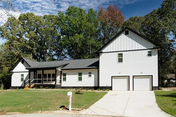 1063 Chapman LN, Stone Mountain, GA 30088