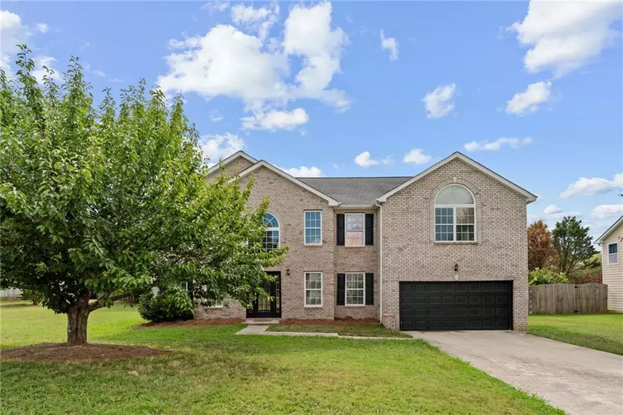 81 Sheffield LN, Powder Springs, GA 30127