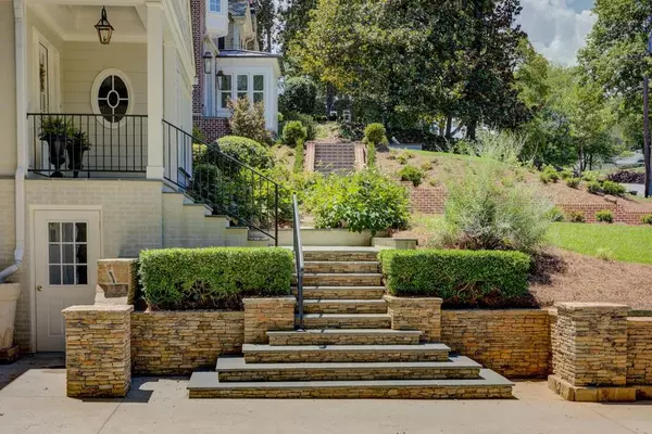 Atlanta, GA 30305,776 Wellesley DR NW