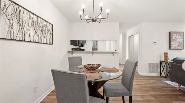Roswell, GA 30076,460 Teal CT