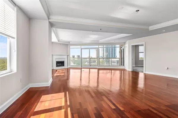 Atlanta, GA 30305,2881 Peachtree RD NE #1003