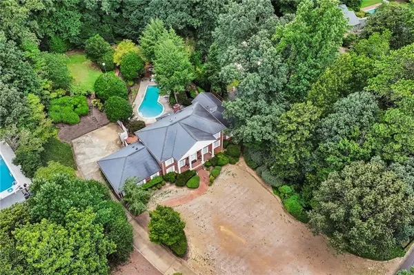 Atlanta, GA 30328,6130 Riverwood DR